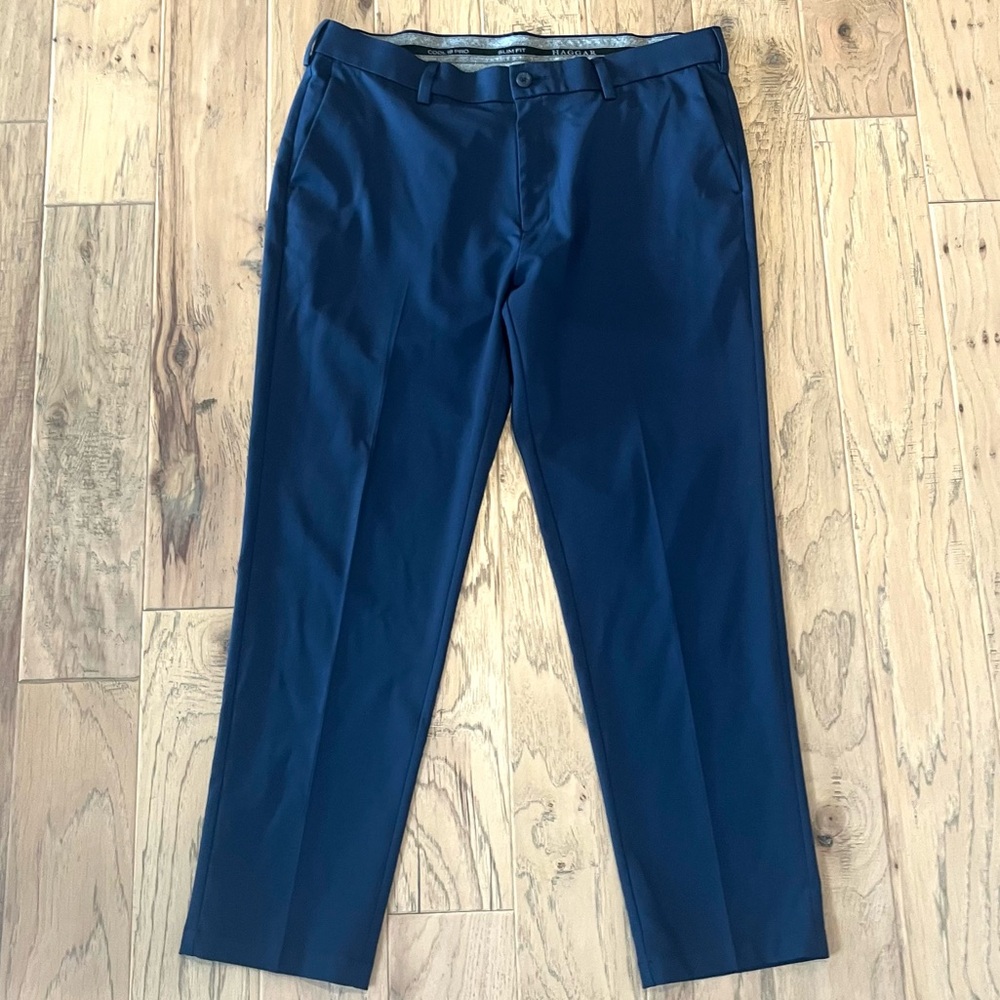 Haggar Cool Pro Slim Fit Men’s Navy Dress Pants, size 38x30